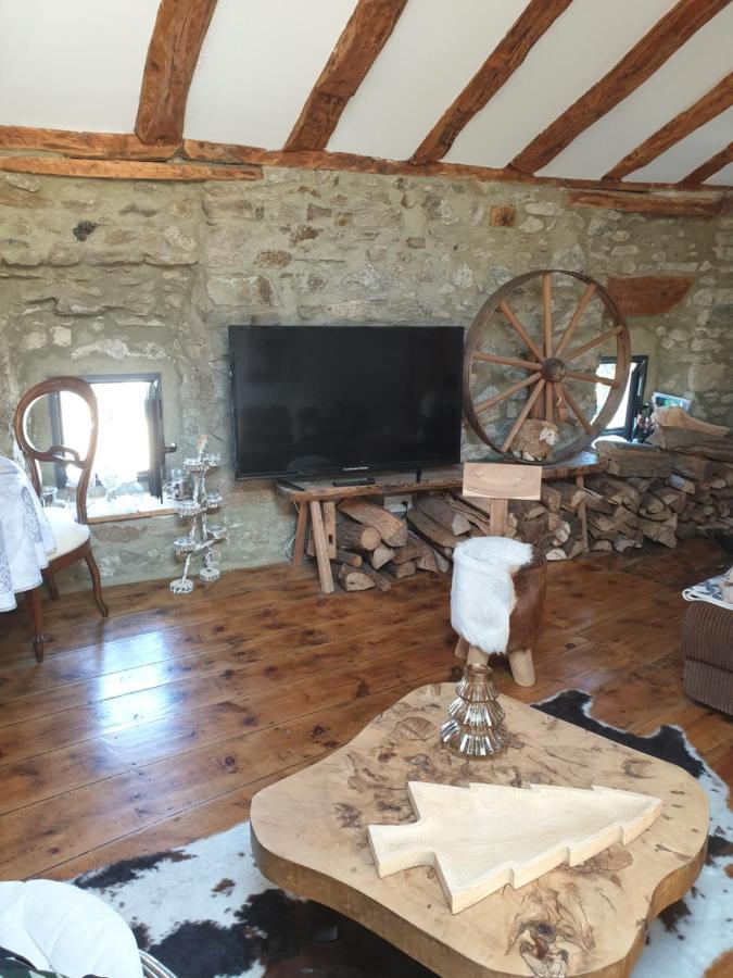 La Petite Chapelle Hotel Font-Romeu-Odeillo-Via Exterior photo