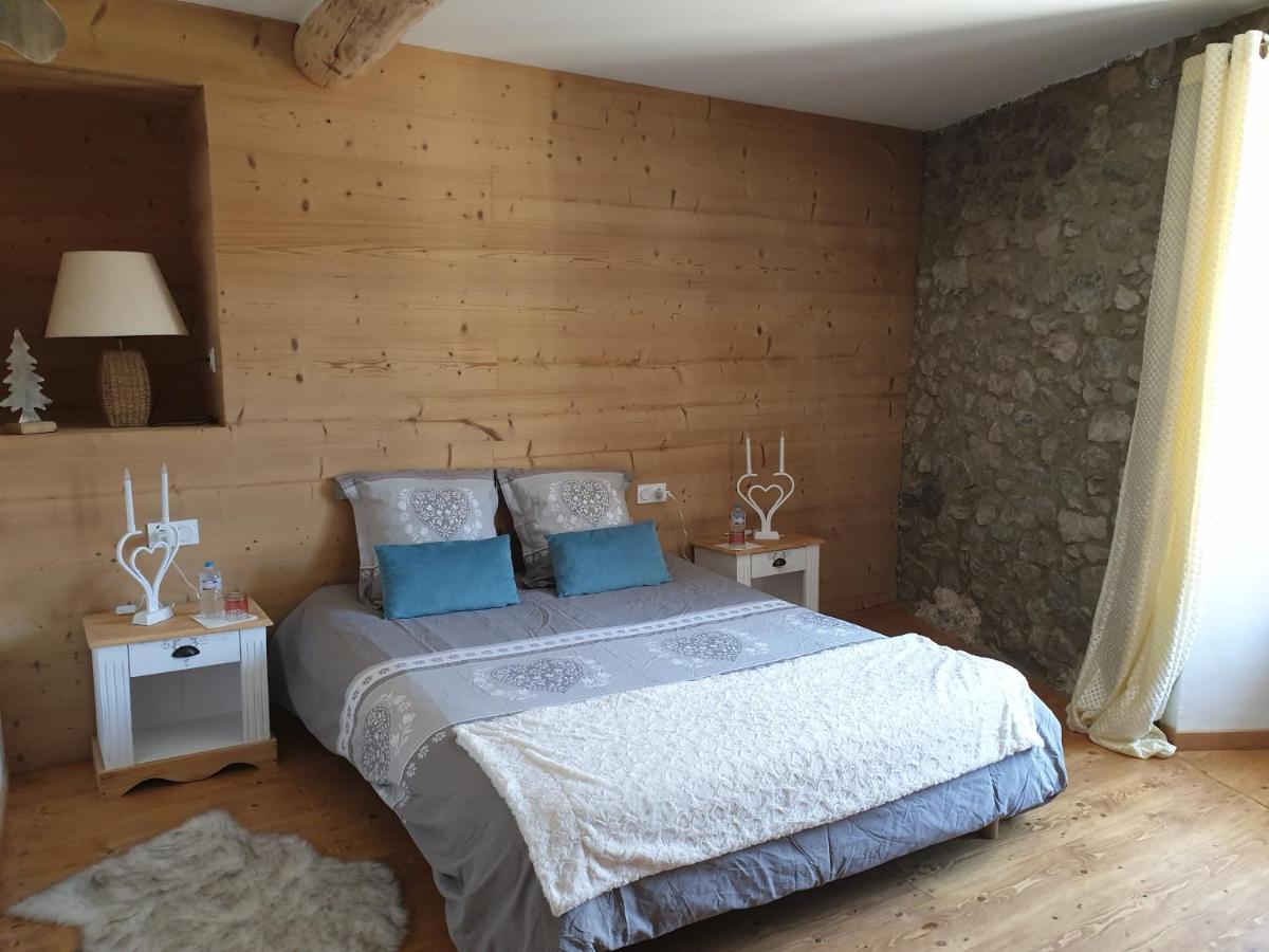 La Petite Chapelle Hotel Font-Romeu-Odeillo-Via Exterior photo