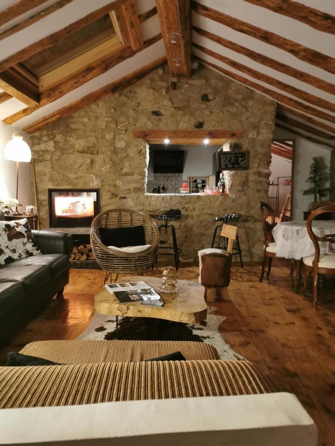La Petite Chapelle Hotel Font-Romeu-Odeillo-Via Exterior photo
